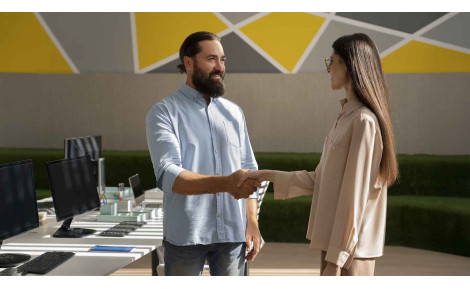 Personalized Gifts to Retain Customers: 7 Premium Options