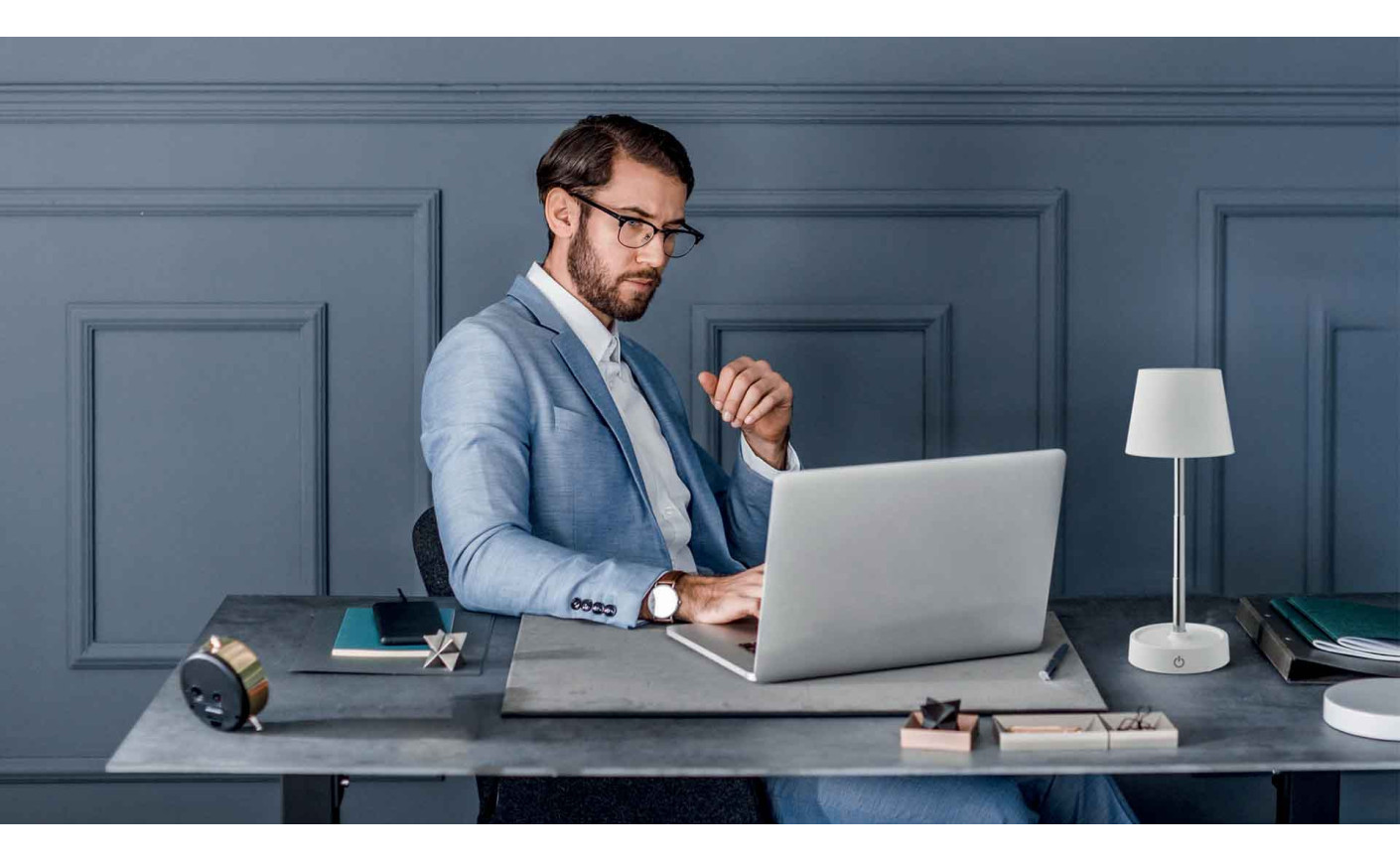 Trabajo Híbrido: Regalos de Tecnología para Mantener a su Equipo Conectado