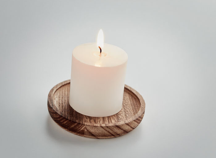 Candle On Round Wooden Base - Pentas